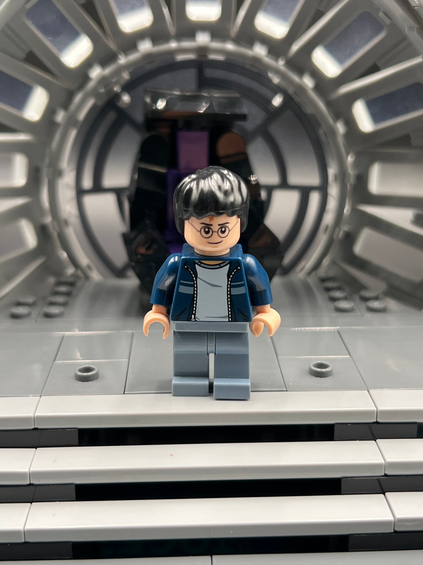 LEGO Harry Potter Harry Potter - Dark Blue Open Jacket with Stripe, Dark Bluish Gray Legs Item No: hp116 Set 4841