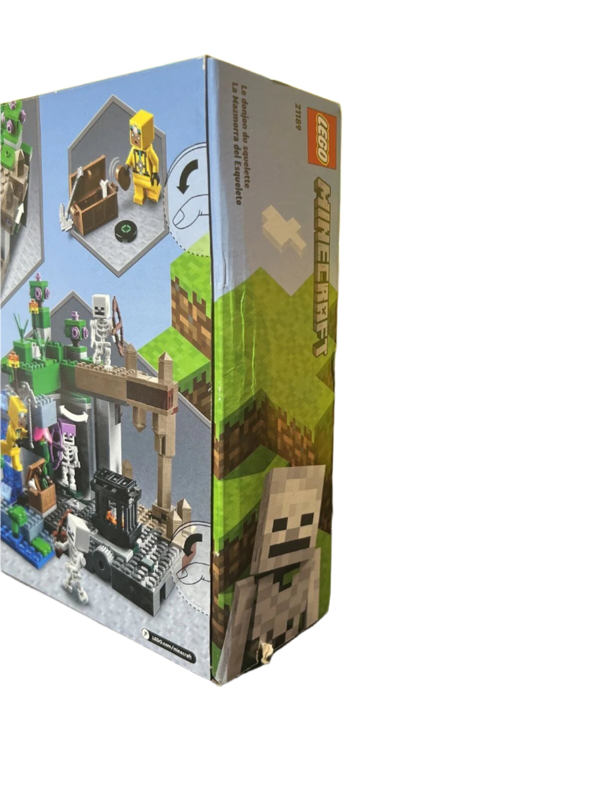 LEGO Minecraft: The Skeleton Dungeon (21189)