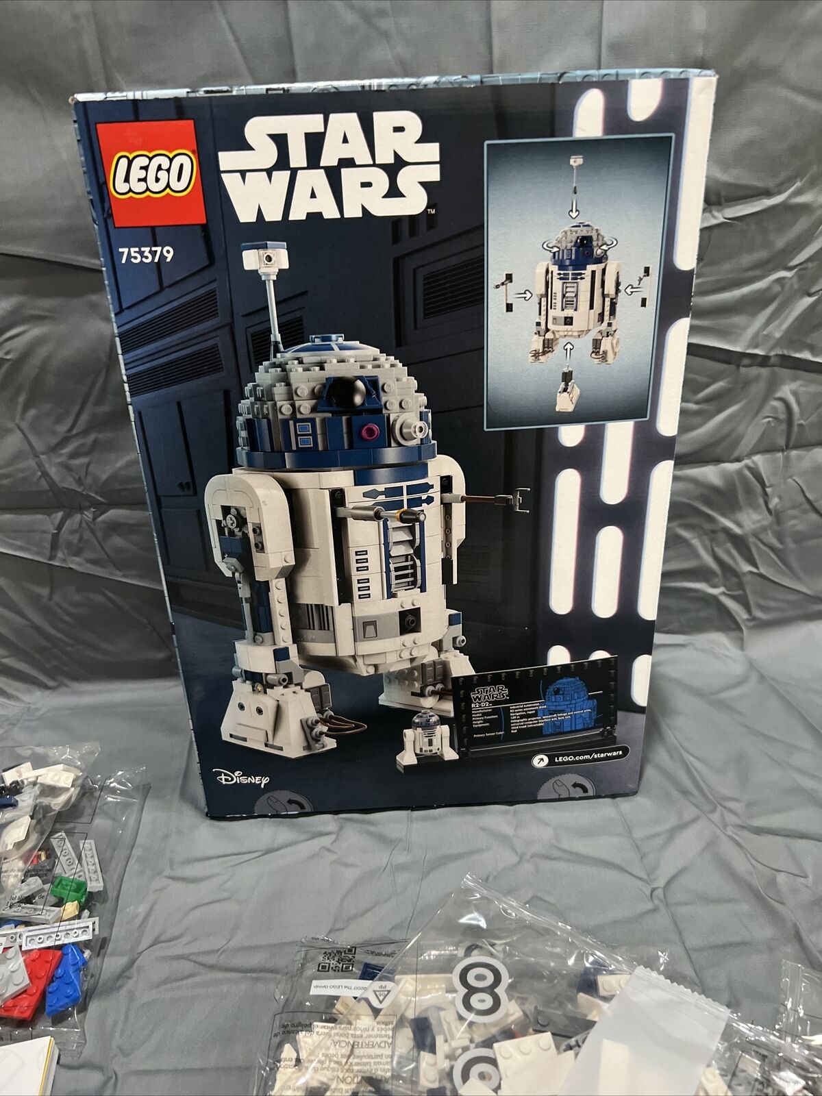 LEGO Star Wars: R2-D2 (75379)