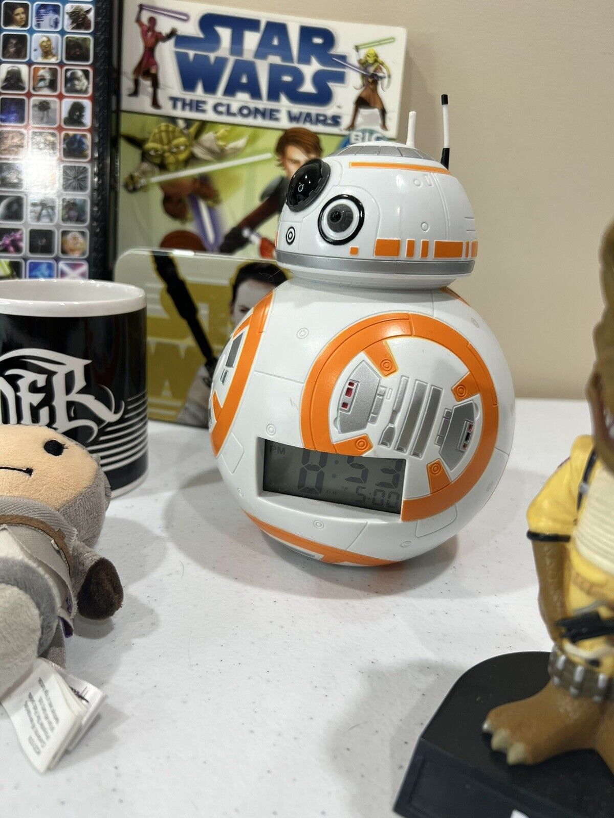 HUGE NEW STAR WARS LOT! BOBBLE HEAD, bb-8 CLOCK SEWING KIT AND MORE! BEST GIFT!
