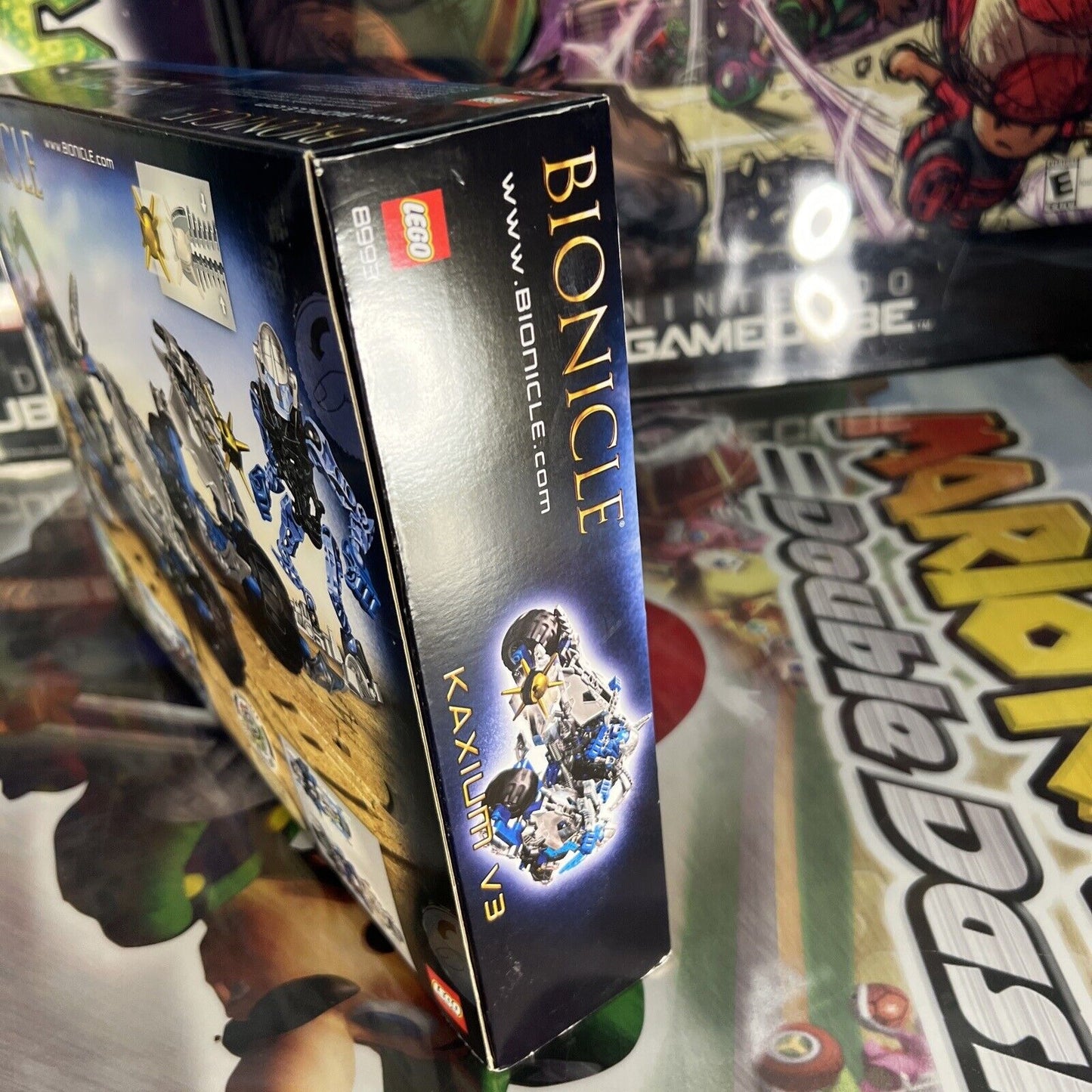 LEGO BIONICLE: Kaxium V3 (8993) New In Good Condition Box. Rare. The Legend