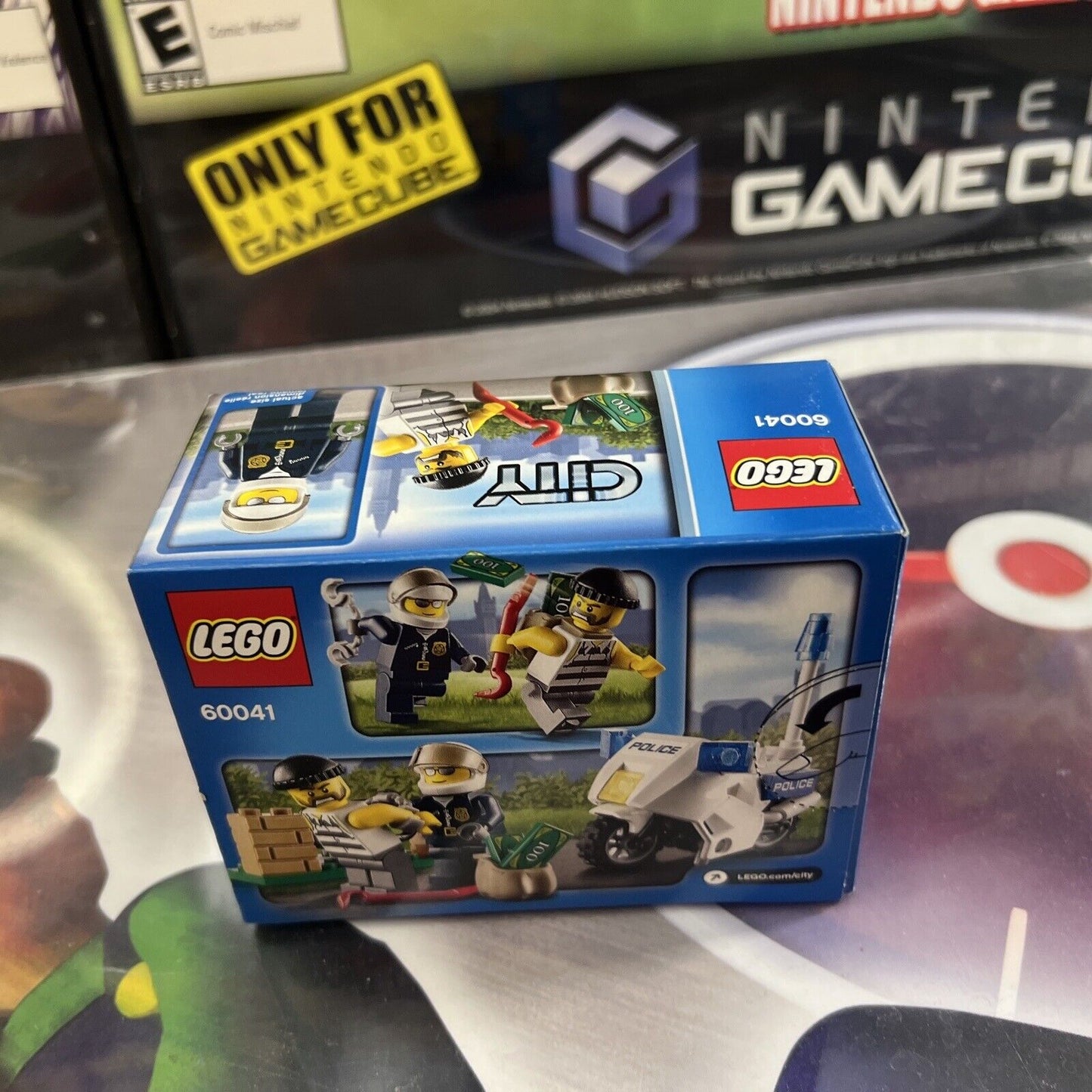 LEGO CITY: Crook Pursuit (60041)