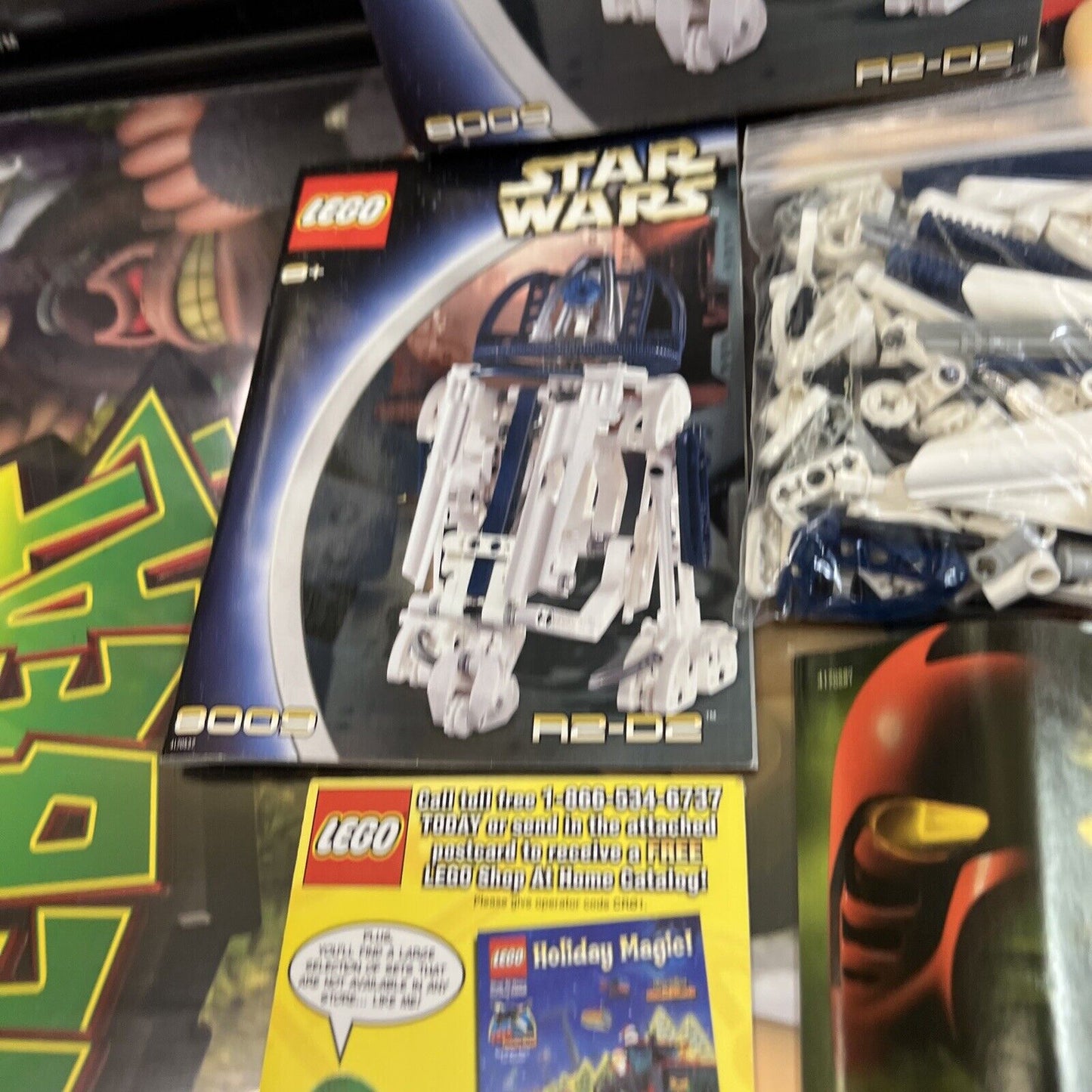 LEGO Star Wars: R2-D2 (8009) WITH MANUAL BOX AND INSERTS