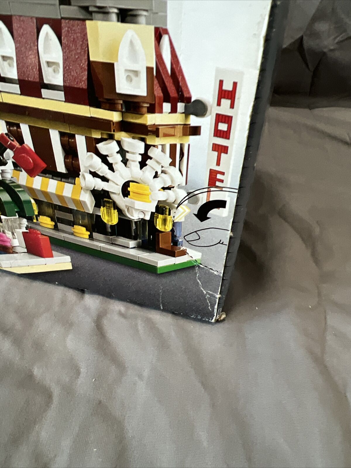 LEGO Promotional: Mini Modulars (10230) Sealed 1356 Pieces VIP