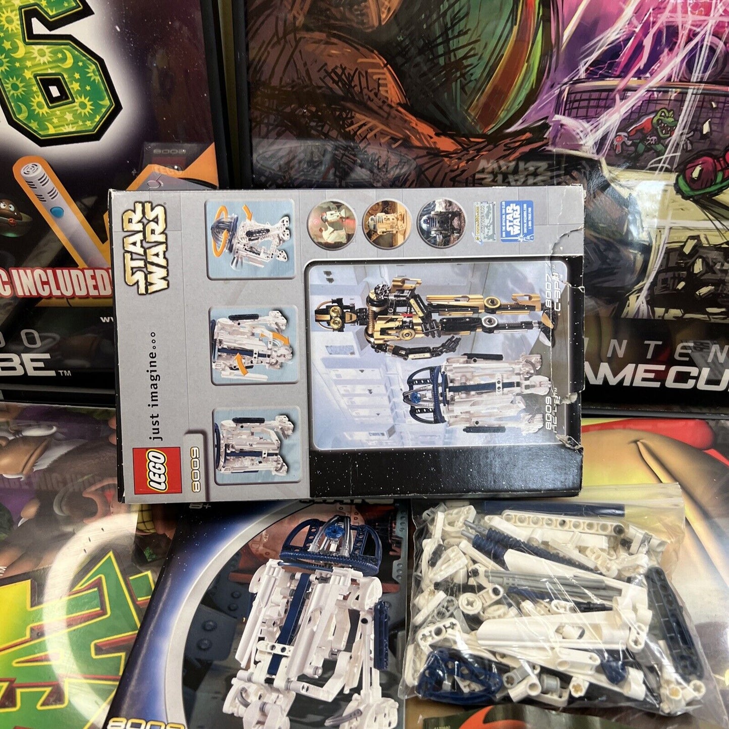 LEGO Star Wars: R2-D2 (8009) WITH MANUAL BOX AND INSERTS