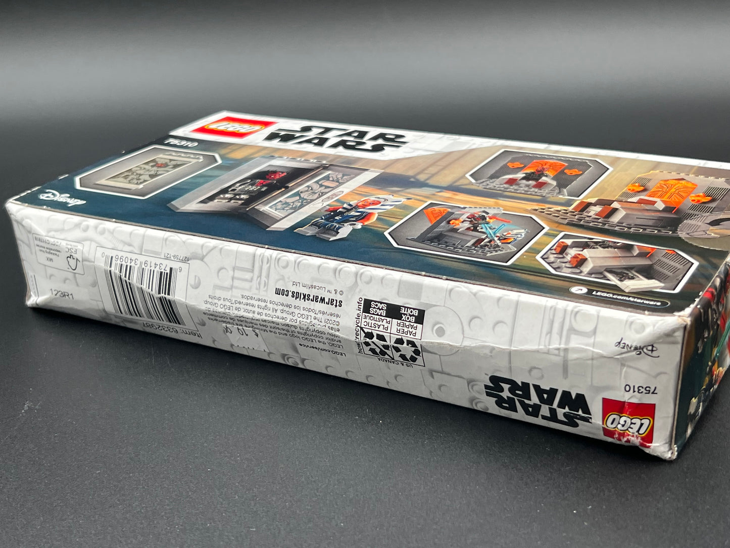 LEGO Star Wars Duel on Mandalore Item No: 75310-1 Ahsoka vs. Darth Maul