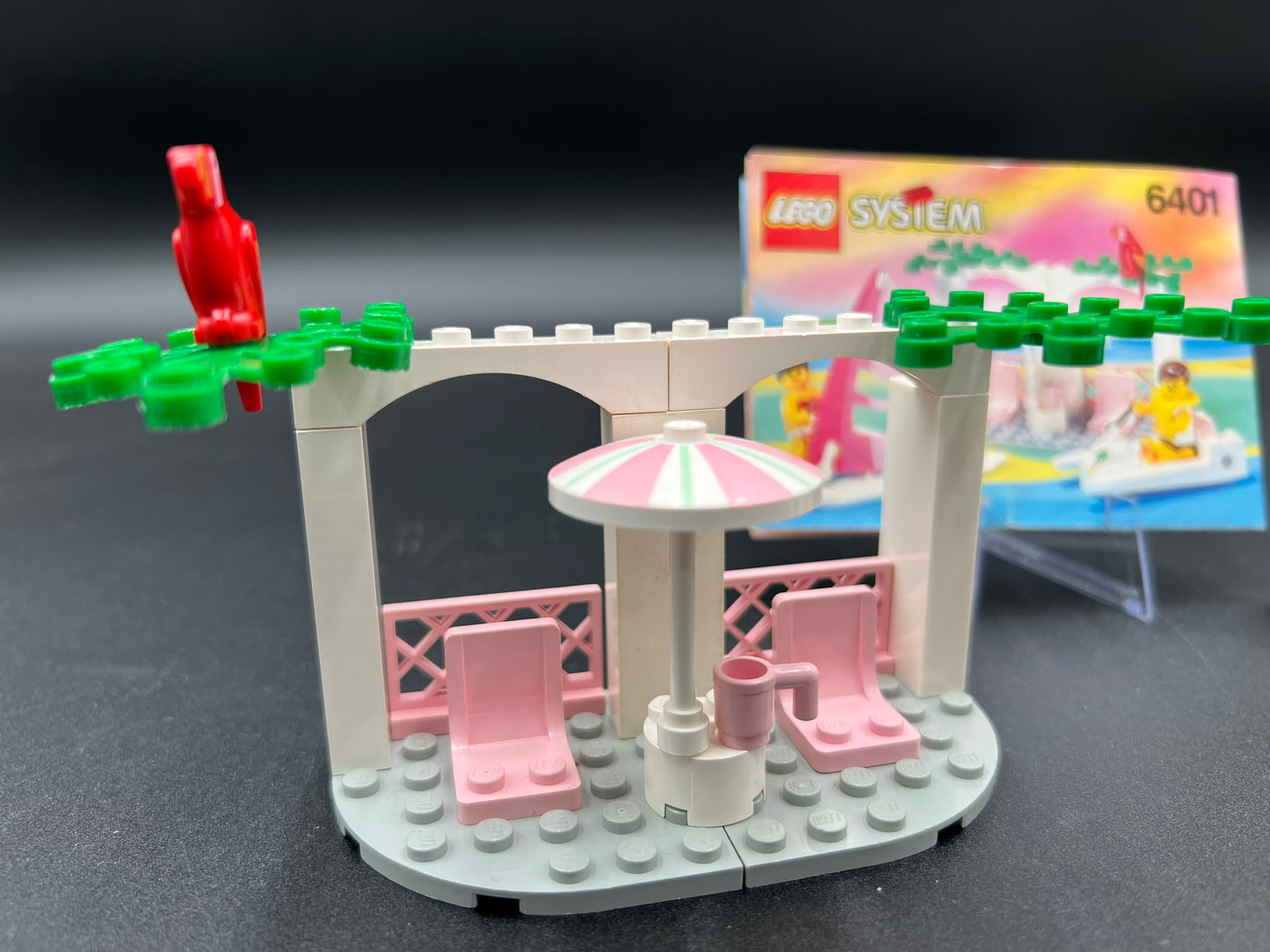 LEGO Seaside Cabana Item No: 6401 Used