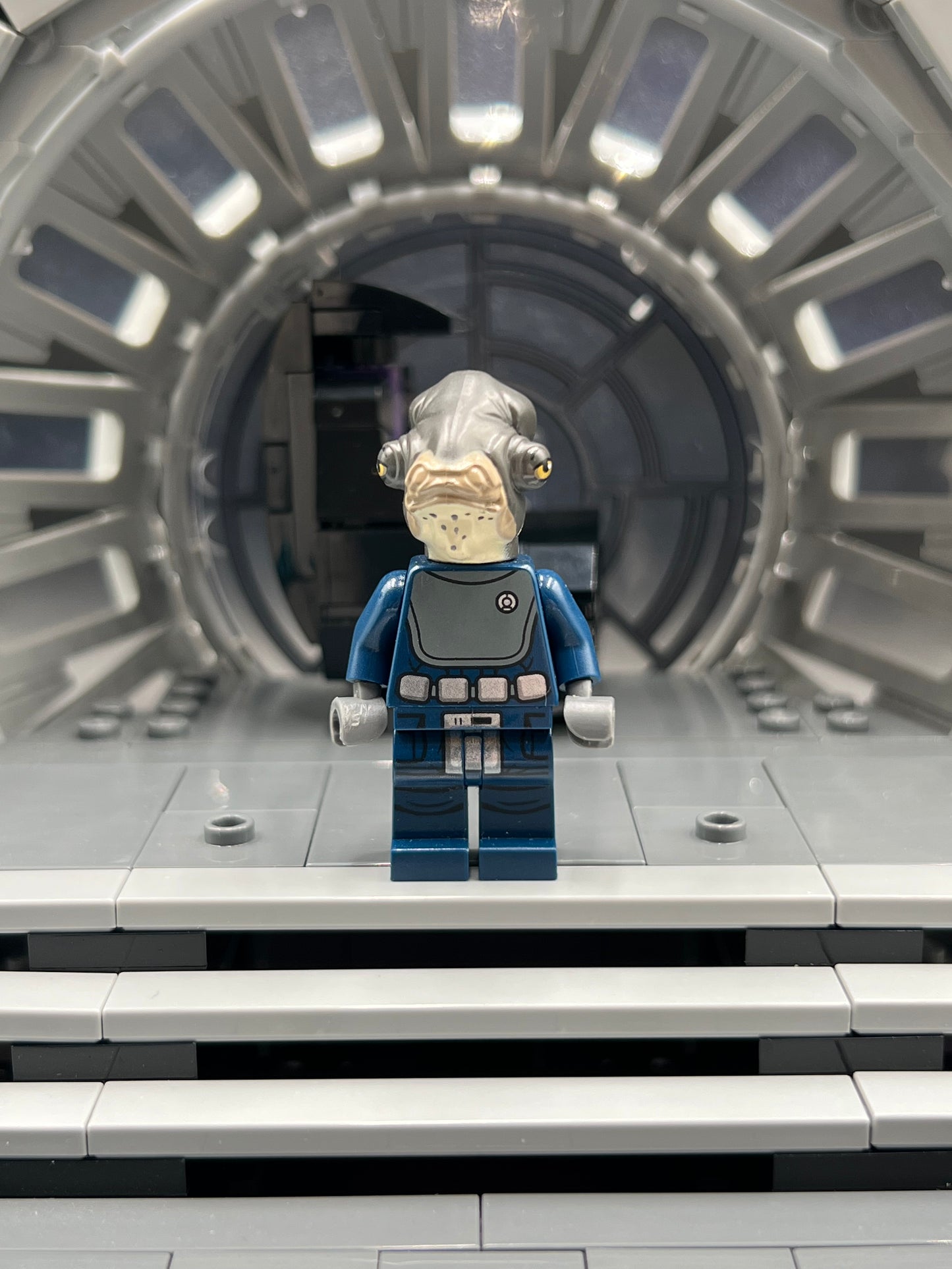 Admiral Raddus Item No: sw0816 LEGO Star Wars Minifigure Set 75172
