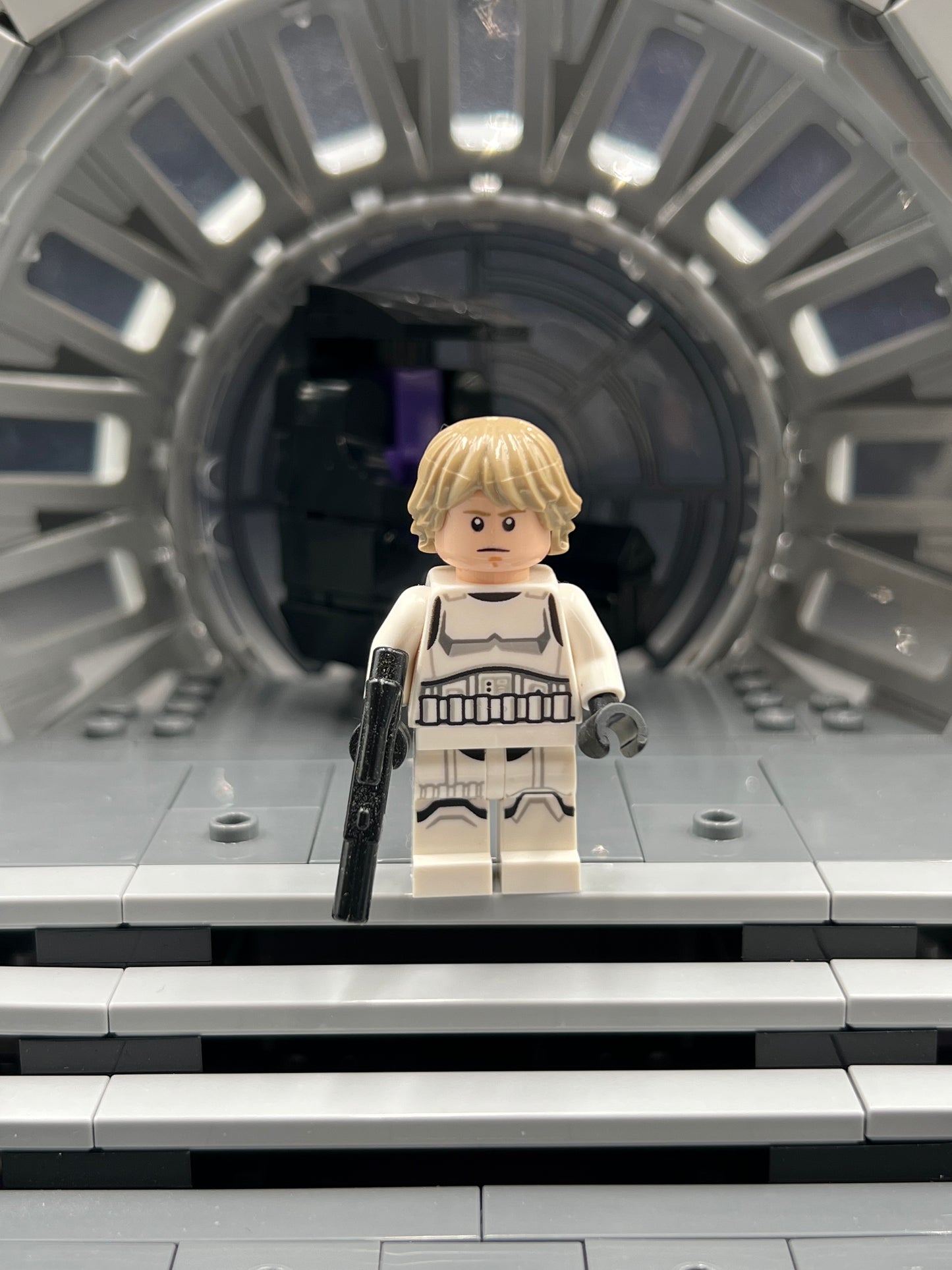 Luke Skywalker - Stormtrooper Outfit, Printed Legs, Shoulder Belts Item No: sw1203 Star Wars LEGO Set 75339