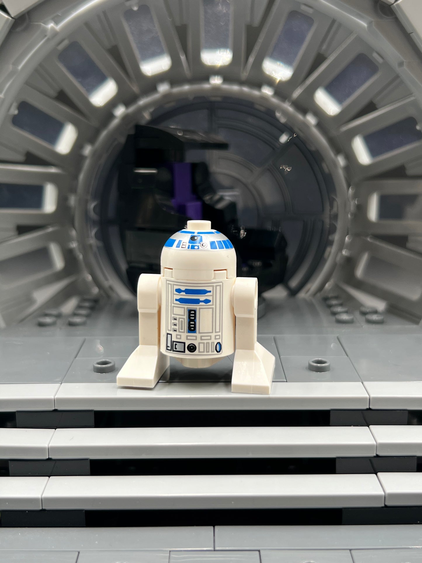 Astromech Droid, R2-D2 Item No: sw0028 LEGO Star Wars Minifigure Set 7669