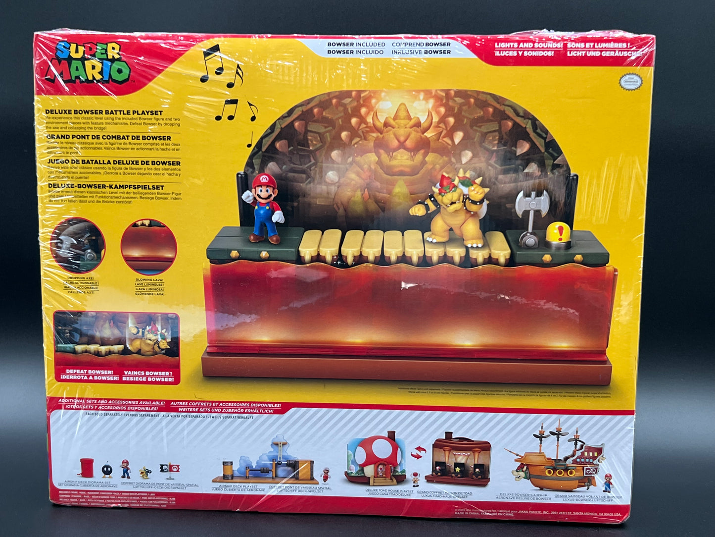 Super Mario Nintendo Deluxe Bowser Battle Playset with Lights and Sounds, 2.5 Inch Bowser Action Figure Included