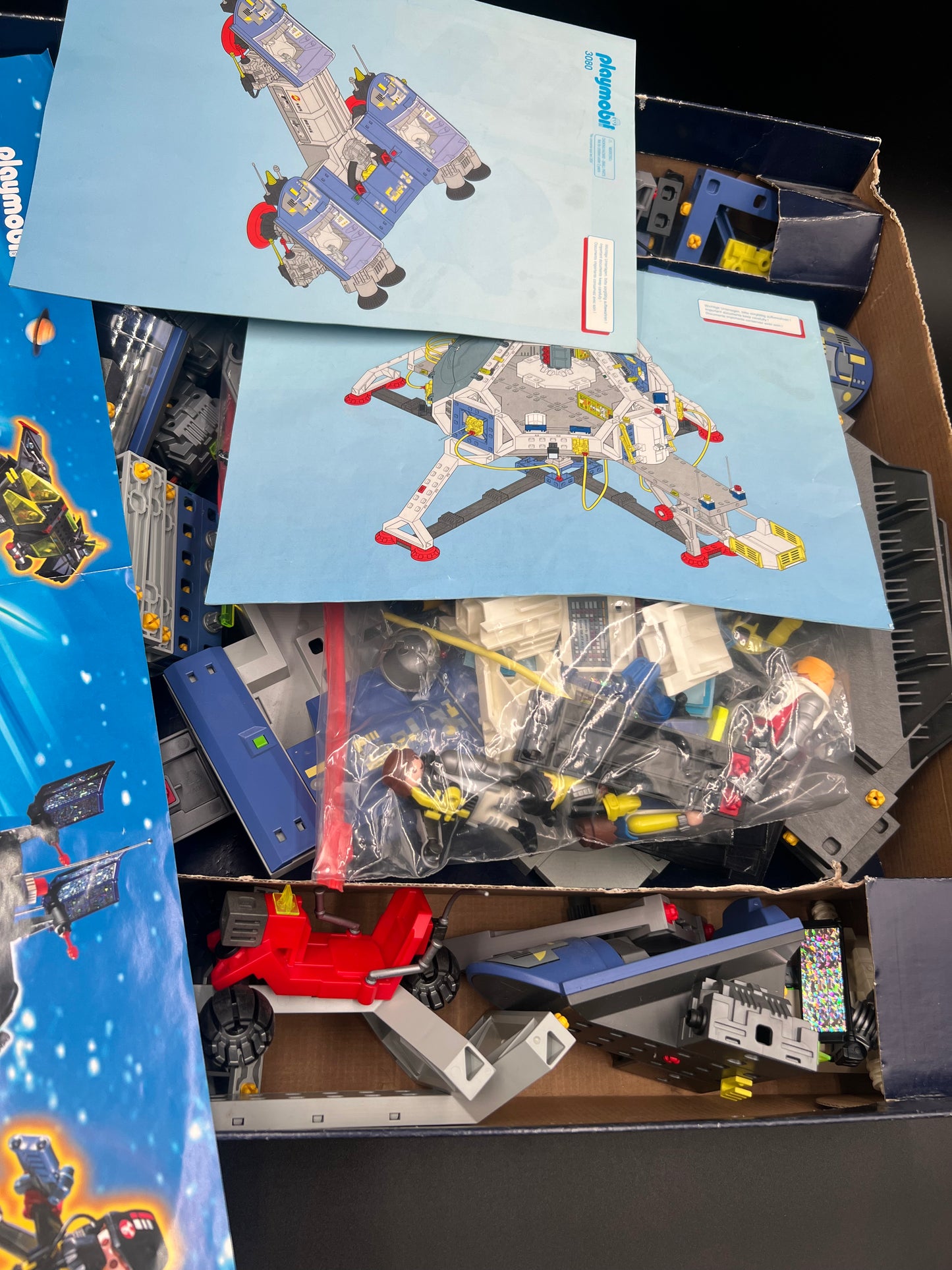 PLAYMOBIL 3079 SPACE STATION COMMANDER BASE USED 1999