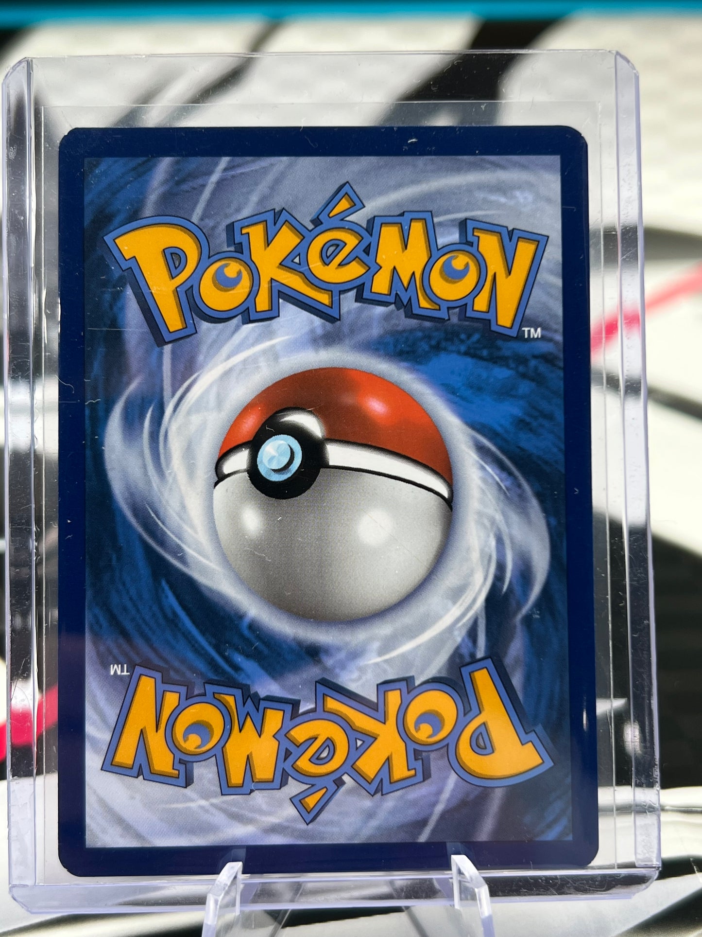 Noibat (Poke Ball Pattern) 090/131 - SV: Prismatic Evolutions (PRE) Pokémon TCG