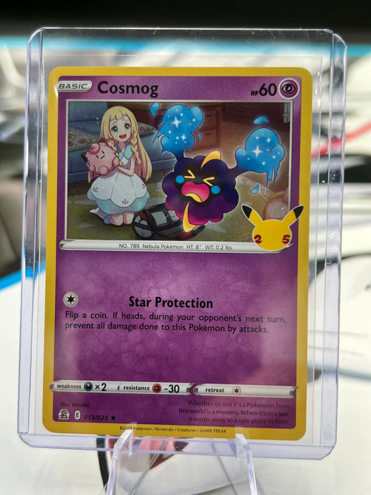 Cosmog 013/025 - Celebrations (CLB) Pokémon TCG