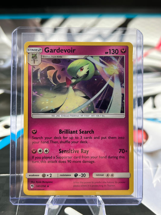 Gardevoir 141/214 / Holo Rare - SM - Lost Thunder (SM8) Pokémon TCG