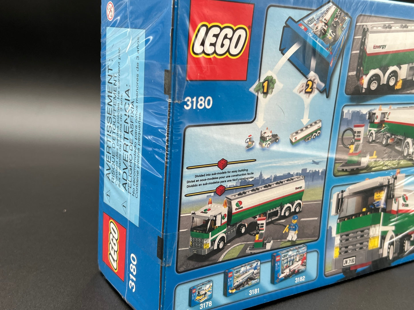 LEGO CITY Tank Truck Item No: 3180-1 New