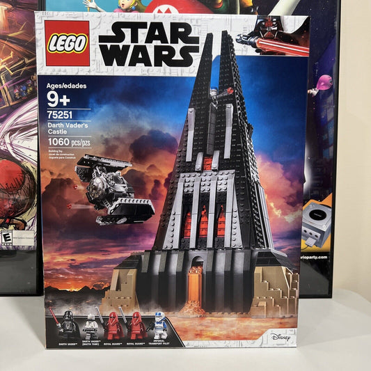 LEGO Star Wars: Darth Vader's Castle (75251)