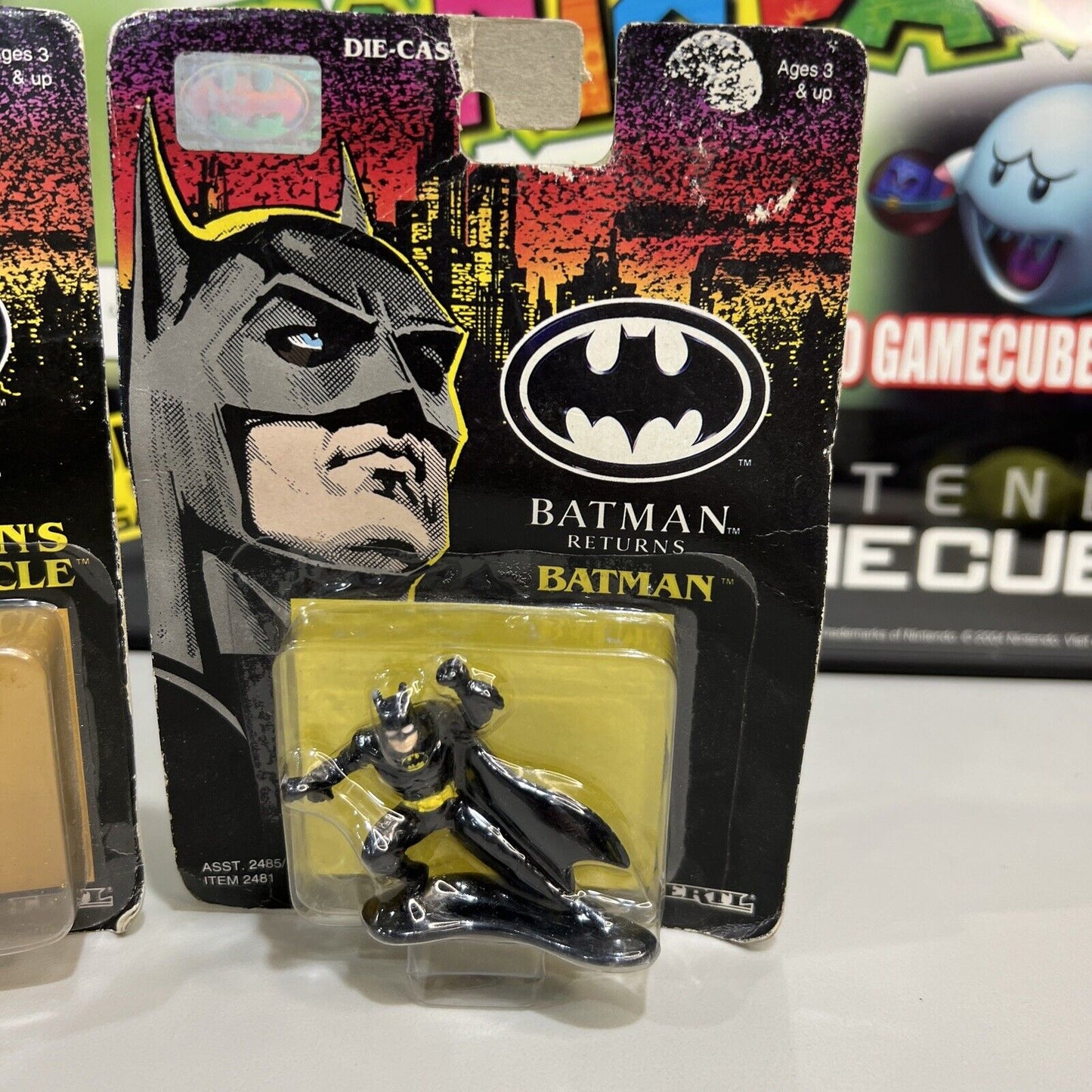 Batman Returns THE PENGUIN'S DUCK VEHICLE + BATMAN Die-Cast Metal Figure 1992 1