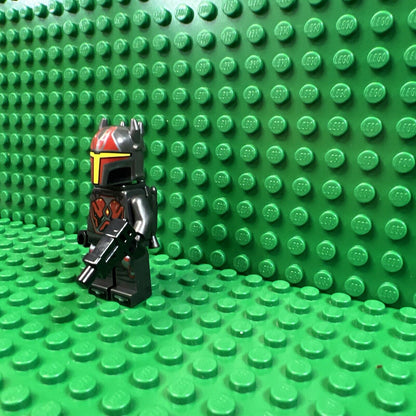 LEGO Star Wars Gar Saxon Minifigure (from set 75316, Mandalorian Starfighter)
