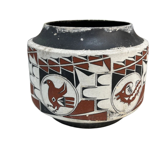 LYNDA OSAGE PLANT POT PLANTER