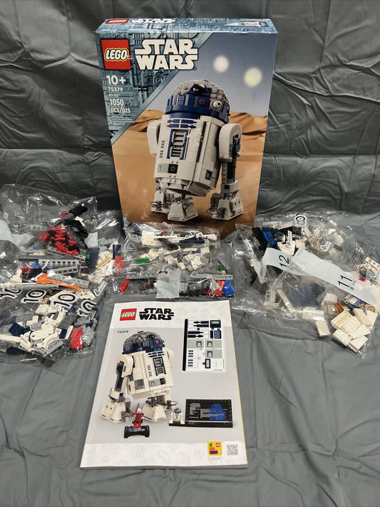 LEGO Star Wars: R2-D2 (75379)