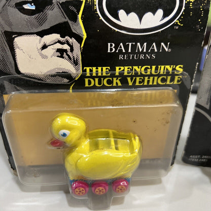 Batman Returns THE PENGUIN'S DUCK VEHICLE + BATMAN Die-Cast Metal Figure 1992 1