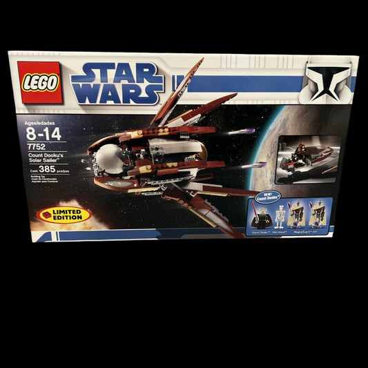 LEGO Star Wars: Count Dooku's Solar Sailer (7752) FREE INSURED SHIPPING