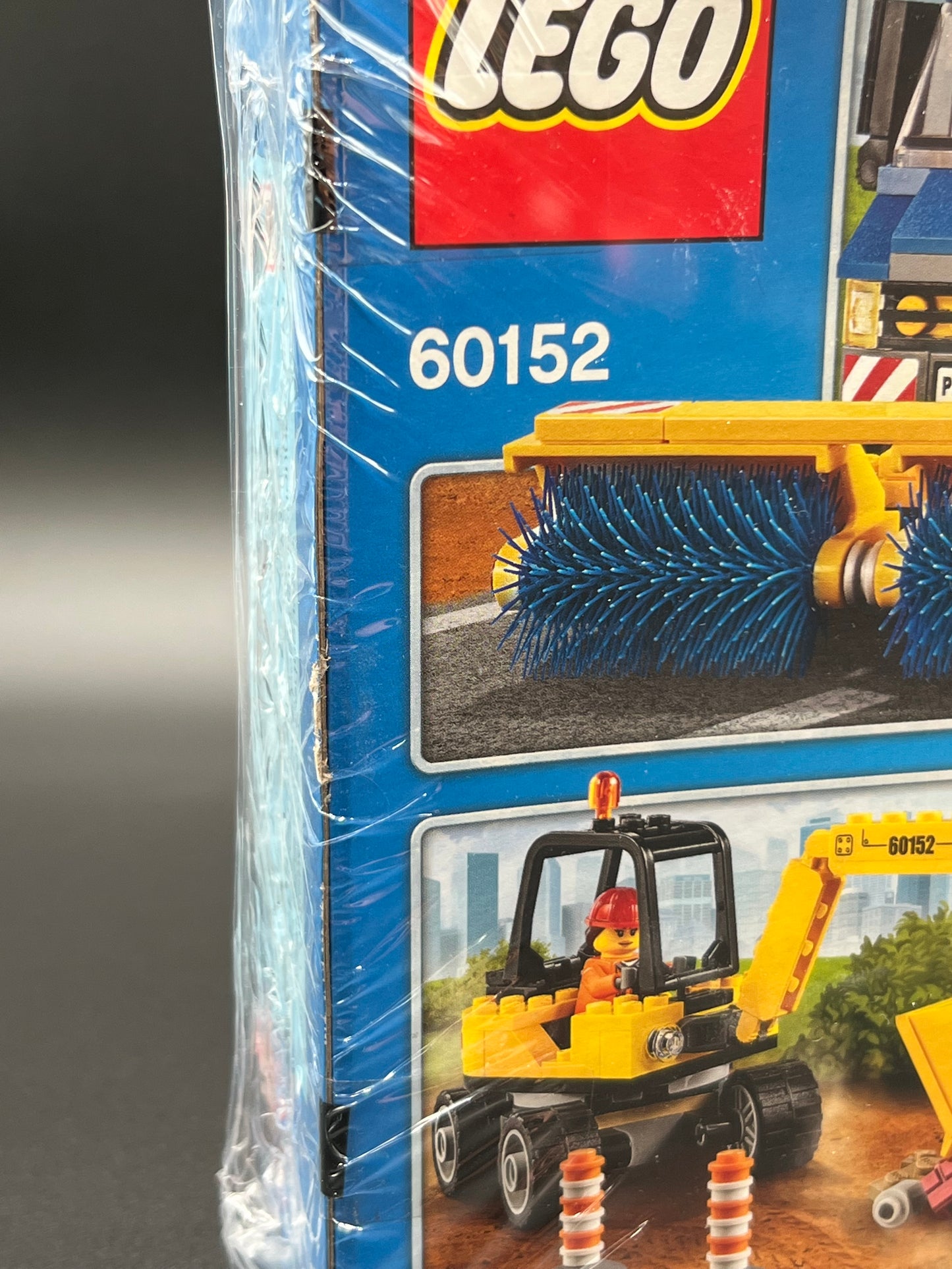 LEGO CITY Sweeper & Excavator Item No: 60152-1 New
