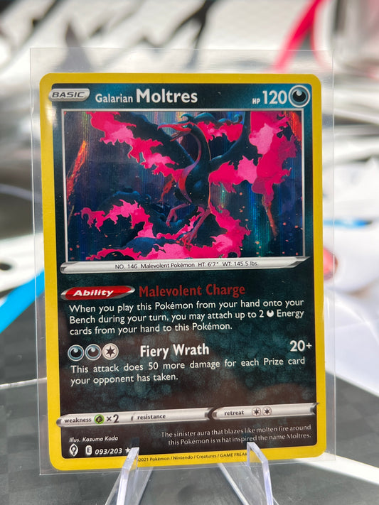 Galarian Moltres 093/203 / Holo Rare - SWSH07: Evolving Skies (SWSH07) Pokémon TCG