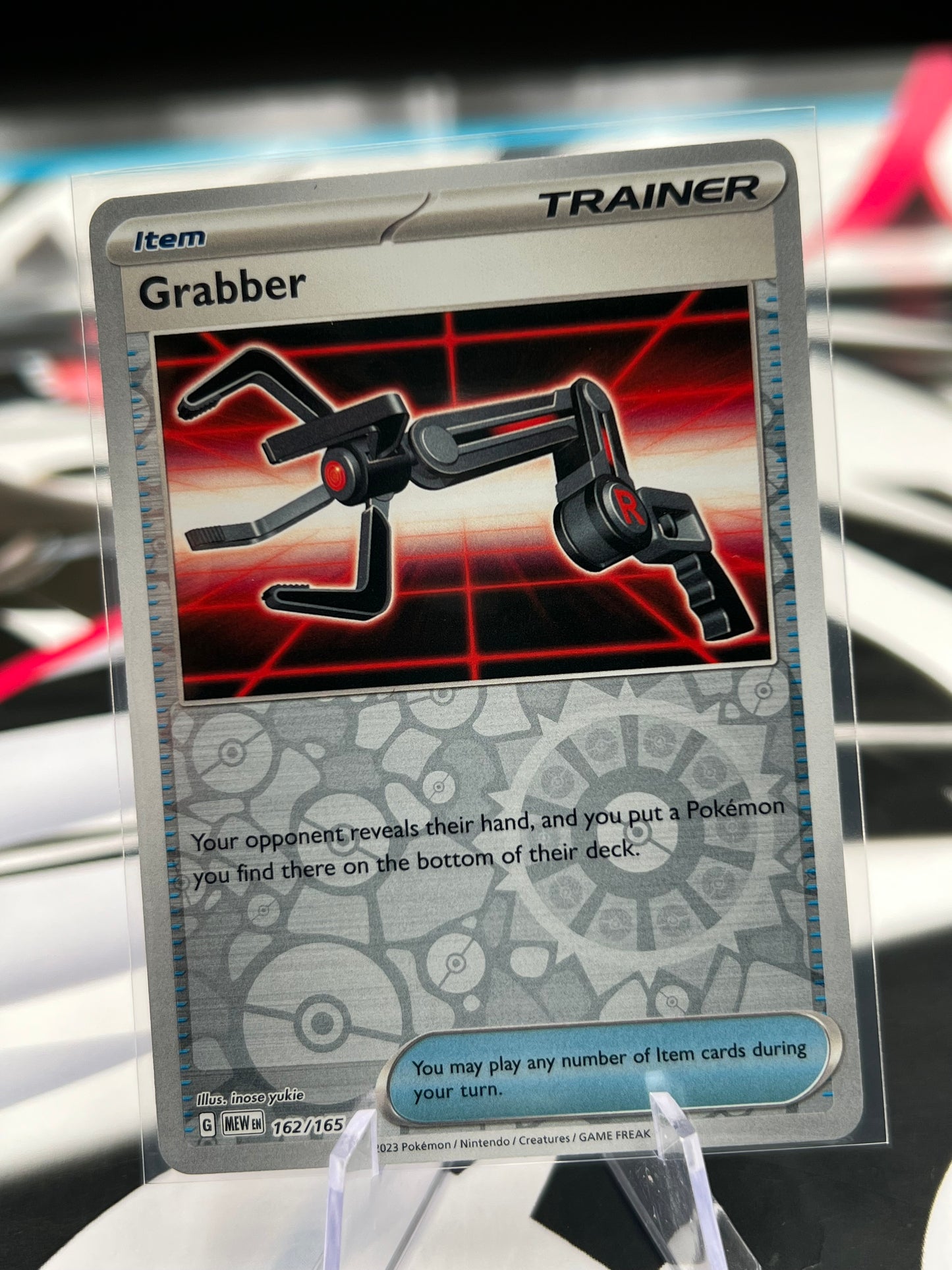 Grabber Reverse Holo 162/165 - SV: Scarlet & Violet 151 (MEW) Pokémon Card TCG