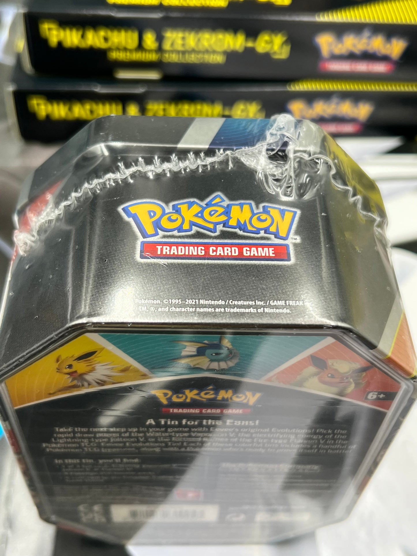 Eevee Evolutions Tin [Vaporeon V] - Miscellaneous Cards & Products (MCAP) Pokémon TCG