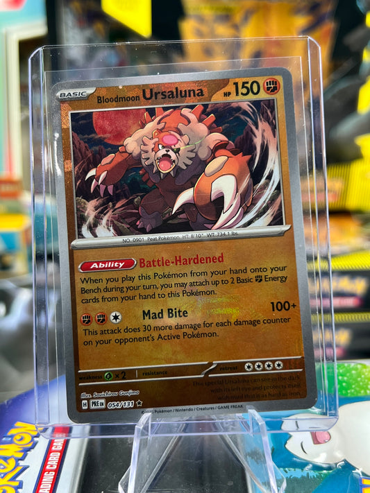 Bloodmoon Ursaluna 054/131 (Poke Ball Pattern) - SV: Prismatic Evolutions (PRE) POKÉMON TCG