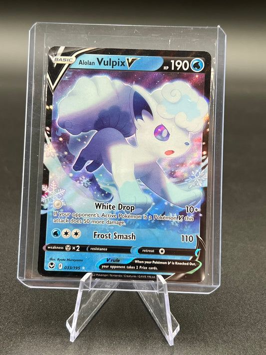 Alolan Vulpix V - SWSH12: Silver Tempest (SWSH12) 033/195 Pokémon Card TCG