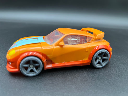 Hasbro Transformers Generations GDO Deluxe Class Wheelie Figure