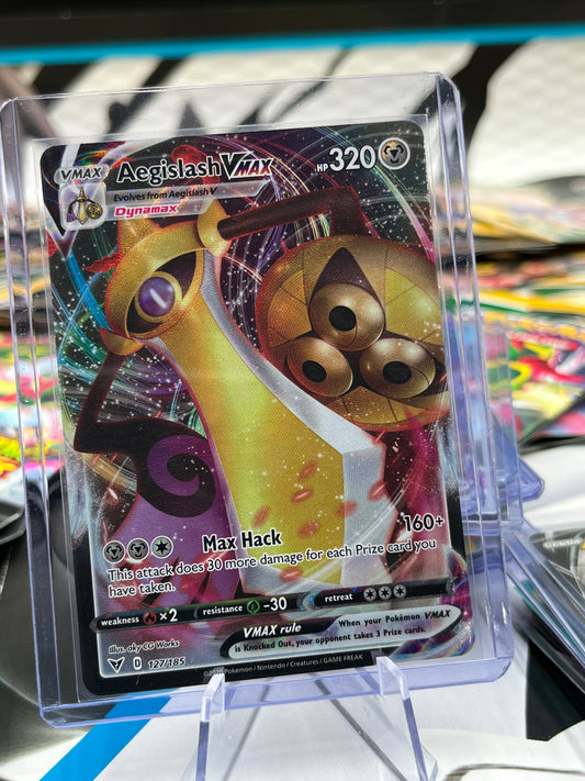 Aegislash VMAX - 127/185 - SWSH04: Vivid Voltage (SWSH04) Pokémon TCG