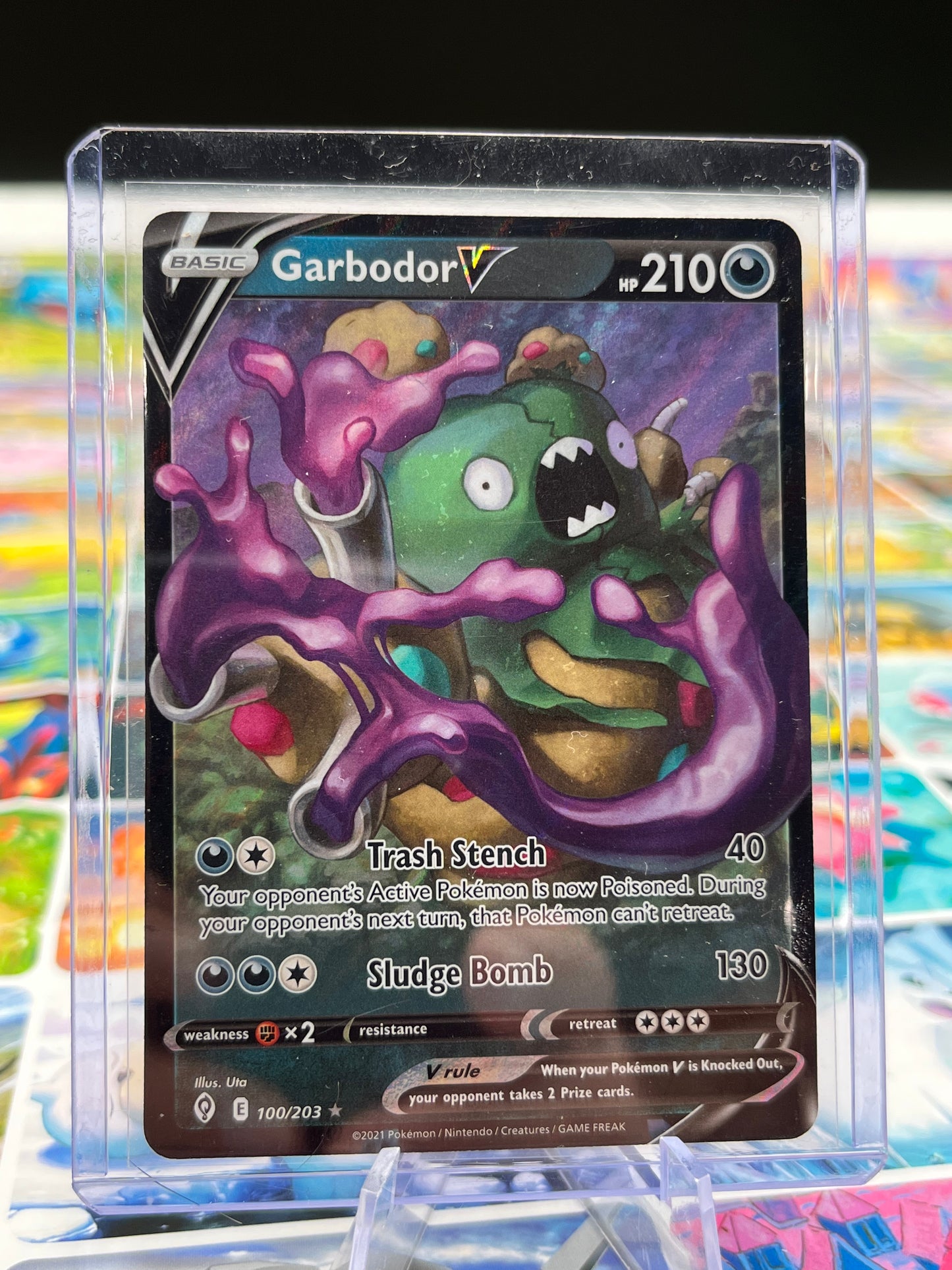 Garbodor V - 100/203 - SWSH07: Evolving Skies (SWSH07) Pokémon Card TCG