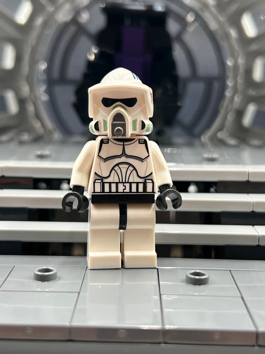 Clone ARF Trooper Razor / Stak, 91st Mobile Reconnaissance Corps Lightning Squadron (Phase 1) - Large Eyes Item No: sw0297LEGO Star Wars Minifigure Set 7913