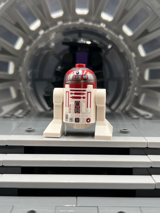 Astromech Droid, R4-P17 - Silver Band Around Dome, Dark Bluish Gray Rectangles Item No: sw1221 Star Wars LEGO Set 75333