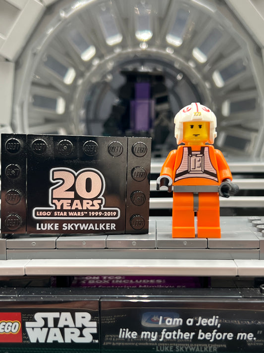 Luke Skywalker (Pilot, 20th Anniversary Torso) Item No: sw1024 LEGO Star Wars Minifigure Set 75258
