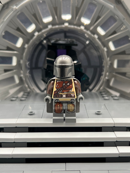The Mandalorian / Din Djarin / 'Mando' - Brown Durasteel Armor Item No: sw1057 LEGO Star Wars Minifigure Set 75254