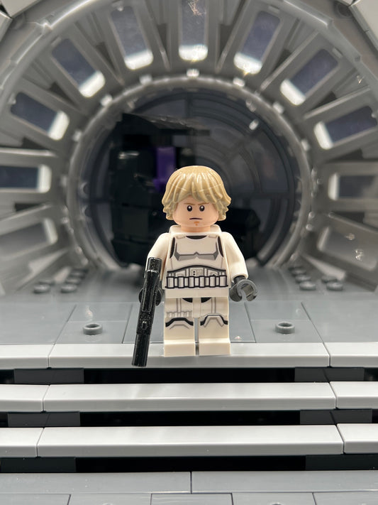 Luke Skywalker - Stormtrooper Outfit, Printed Legs, Shoulder Belts Item No: sw1203 Star Wars LEGO Set 75339
