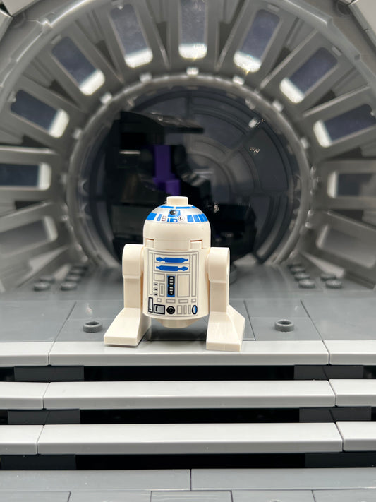 Astromech Droid, R2-D2 Item No: sw0028 LEGO Star Wars Minifigure Set 7669