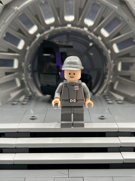 Imperial Officer (Captain / Commandant / Commander) - Cavalry Kepi, Standard Grin Item No: sw0154 Star Wars LEGO Set 6211