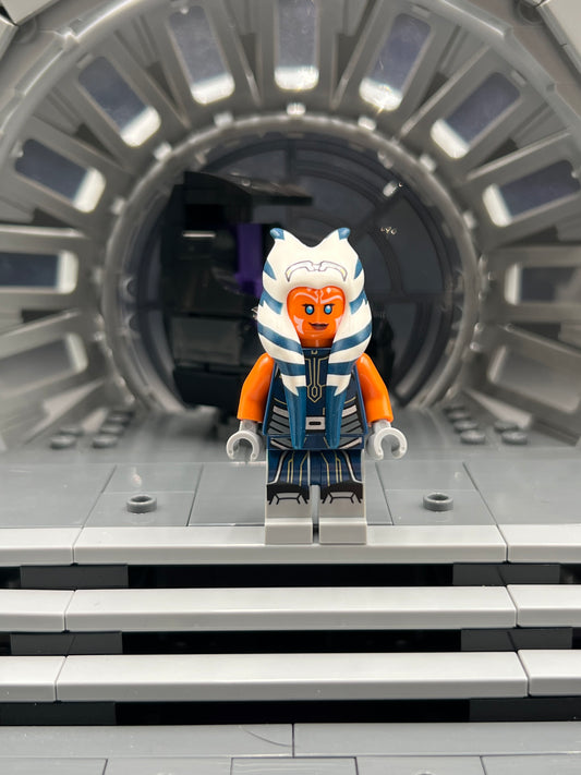 Ahsoka Tano (Adult) - Dark Blue Jumpsuit Item No: sw1096 Star Wars LEGO Set 75310